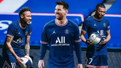 Lionel Messi ya firmó con el PSG