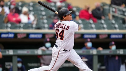 Willians Astudillo pega de cuatro esquinas en el triunfo de los Mellizos