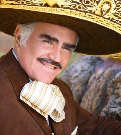 Doctores: Vicente Fernández se encuentra estable 