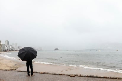 'Linda' se intensifica a huracán y dejará lluvias fuertes en México