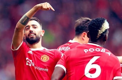 Pogba y Bruno Fernandes se lucen con Manchester United y humillan 5-1 a Leeds de Bielsa