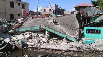 Cifra de muertos por terremoto en Haití escala a 227