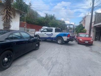 Una mujer muere al exterior de su domicilio en Monterrey