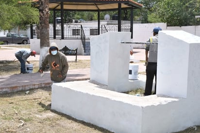 Plazas de colonias son rehabilitadas 