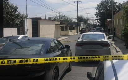 Policías hallan muerto a un hombre dentro de su vehículo en Escobedo