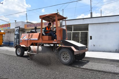 Obra de pavimentación  Continúa en Frontera