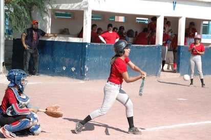 Apretado triunfo de las Ángeles