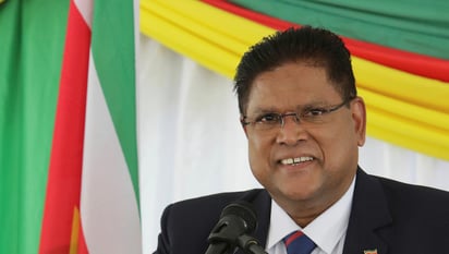 El presidente de Surinam pide al Caricom ayuda para Haití