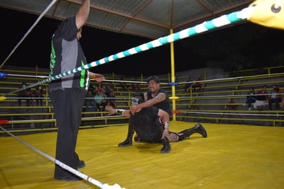 En la Hipódromo de Monclova se llevará acabo la lucha de máscara contra cabellera