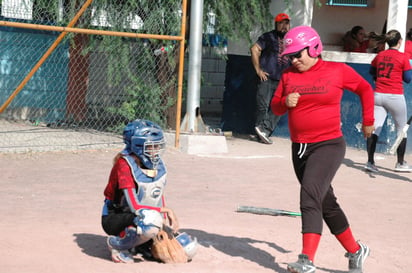 Guapas y Marineras son las líderes del Sóftbol en Monclova