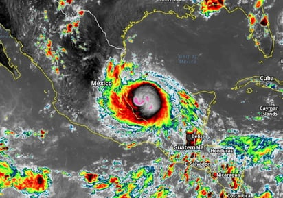 Huracán Grace se convierte en categoría 2 y va a Veracruz