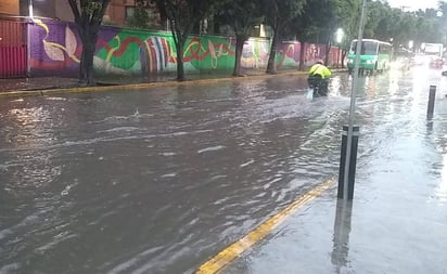 Activan alerta naranja por lluvias en CDMX