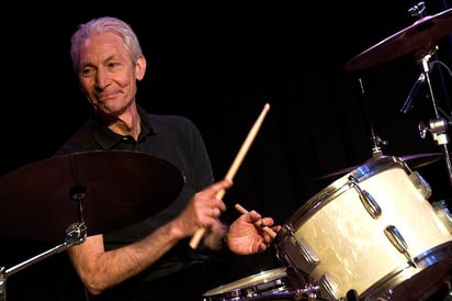 ¿Quién era Charlie Watts, el baterista de los Rolling Stones que falleció hoy?