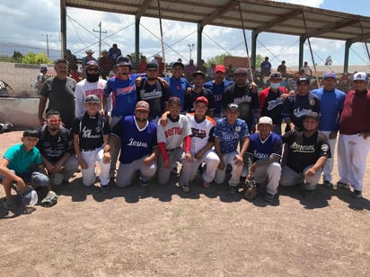 Los campeones del béisbol en Castaños fueron 'La Joya'