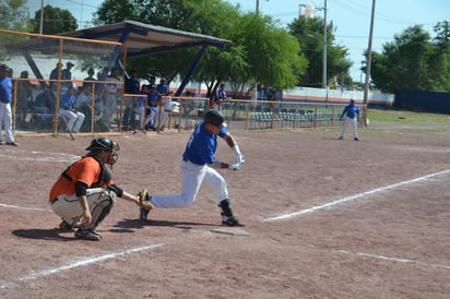 Cachorros y Rieleros de Monclova se dividieron los triunfos