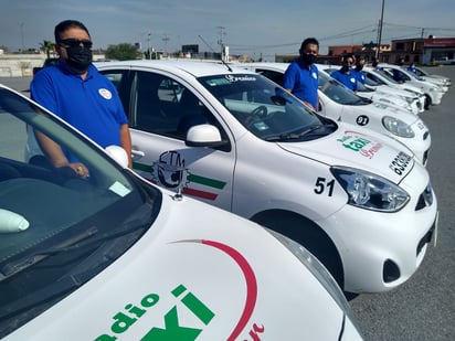 Operadores de plataformas hacen 'guerra sucia' contra taxistas