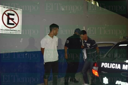 Se agarran a golpes y los detiene la policía de Monclova