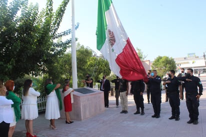 Castaños inicia festejos patrios