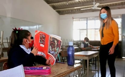 Atacan a maestra de Durango por exhibir al único niño que fue a clases presenciales