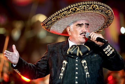 'El día que me estén sepultando, la va a cantar todo mundo', Don Vicente Fernández y su última voluntad