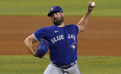 Robbie Ray poncha a 10 y vence a los Atléticos