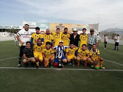 La Pandilla se lleva el campeonato de la liga de fútbol rápido Corona