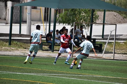 Lazzer se lleva triunfo ante Pandilla dentro de la Liga Municipal de Fútbol