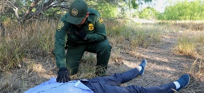 Indocumentado hondureño muere deshidratado en un rancho al norte de Eagle Pass