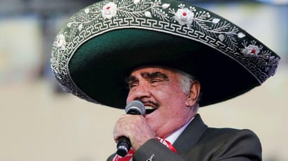 Vicente Fernández no tiene COVID-19