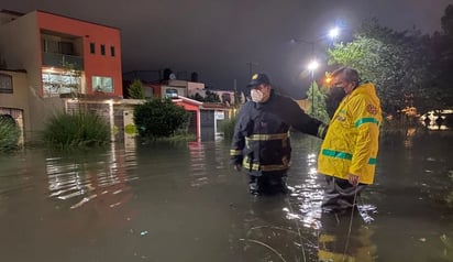 Cuautitlán Izcalli se inunda por lluvia atípica