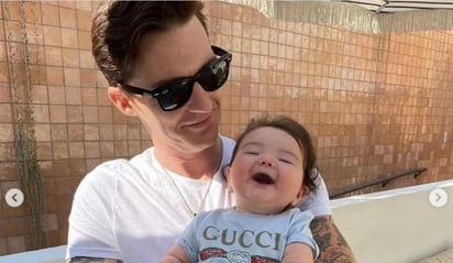 Drake Bell muestra fotos de su hijo; se arrepiente y las borra