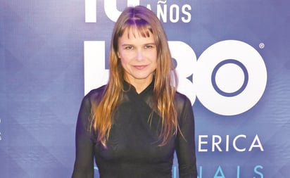 Nailea Norvind combina 'Mi alimento sagrado' con la actuación