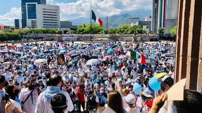 Grupos Provida protestan por despenalización del aborto en NL