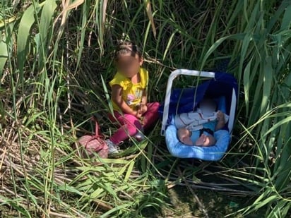 Abandonan a niña de 2 años y a su hermanito recién nacido a orillas del río Bravo en Eagle Pass