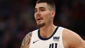 Grizzlies mandan a Juancho Hernangómez a Celtics por Dunn y Edwards