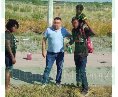 Los haitianos están llevando a cabo una caravana en el municipio de Allende