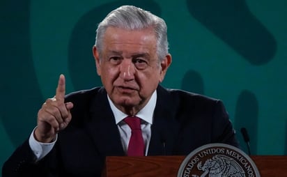 Declaran a AMLO persona non grata por apoyar a Maduro y a Díaz-Canel