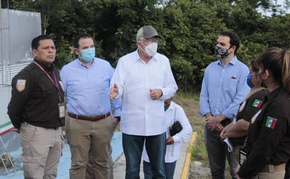 Ken Salazar visita Tabasco para analizar situación migratoria