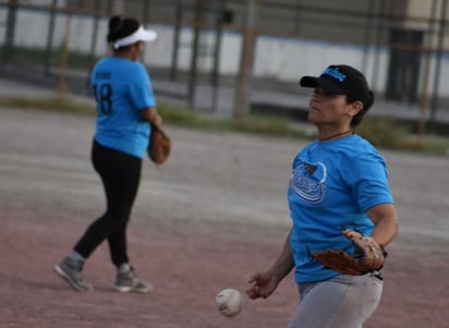 Marineras con boleto a la final