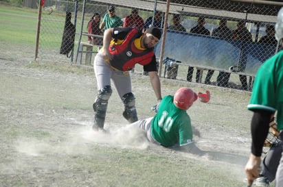 Charros y Zatomar dividen triunfos