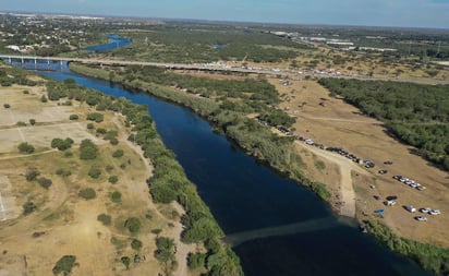 Detienen a 7 militares de México que cruzaron la frontera con EU