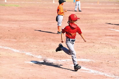 Diablos B supera al equipo Sultanes B