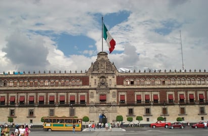 Palacio Nacional se pone ‘hollywoodense’: Filman película de expropiación petrolera (con ‘ok’ de AMLO)