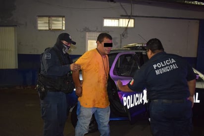 Un sujeto termino la parranda dentro de los separos policiacos de Monclova 