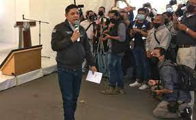 Llama Ricardo Gallardo a Poderes a sumarse a austeridad