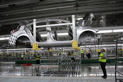 La industria automotriz de Nuevo León reduce su producción en 20 %