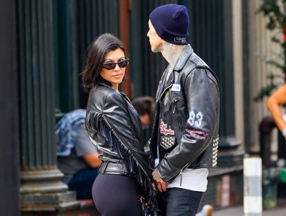 Kourtney Kardashian anuncia compromiso con el baterista Travis Barker