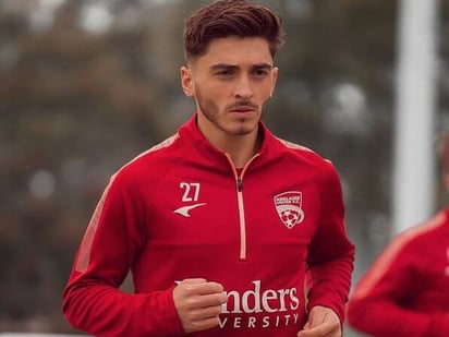 El futbolista del Adelaide United Josh Cavallo hace público que es gay