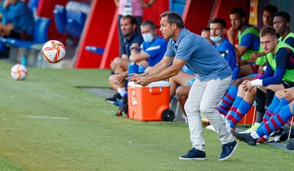 Sergi Barjuan es el nuevo entrenador interino del Barça