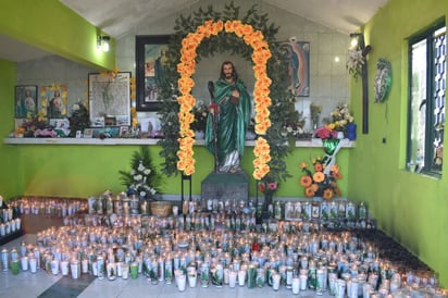 Cientos de familias demuestran fervor por San Judas Tadeo en el Ejido 8 de Enero